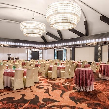 Crowne Plaza New Delhi Rohini By Ihg Hotel Ngoại thất bức ảnh