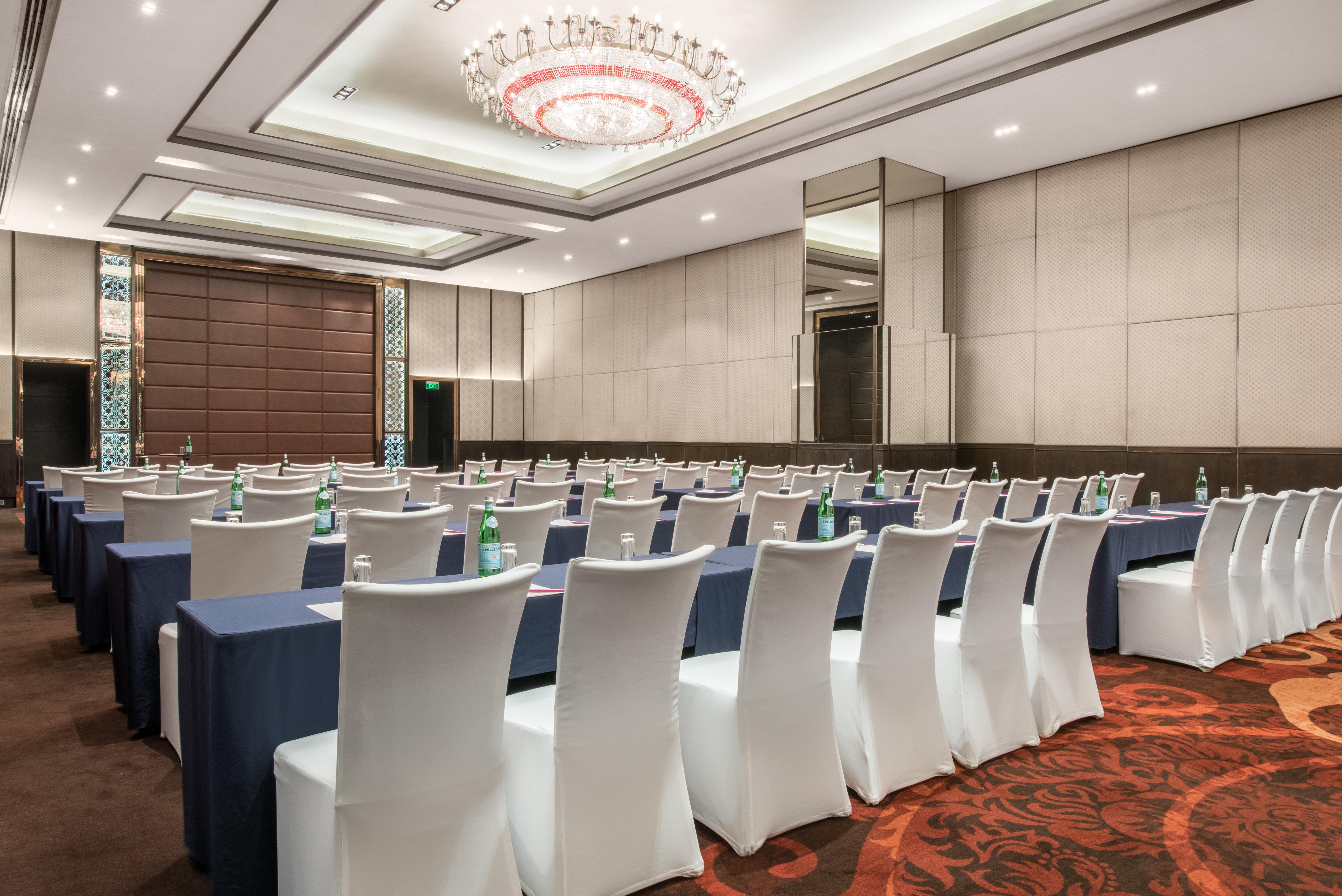 Crowne Plaza New Delhi Rohini By Ihg Hotel Ngoại thất bức ảnh
