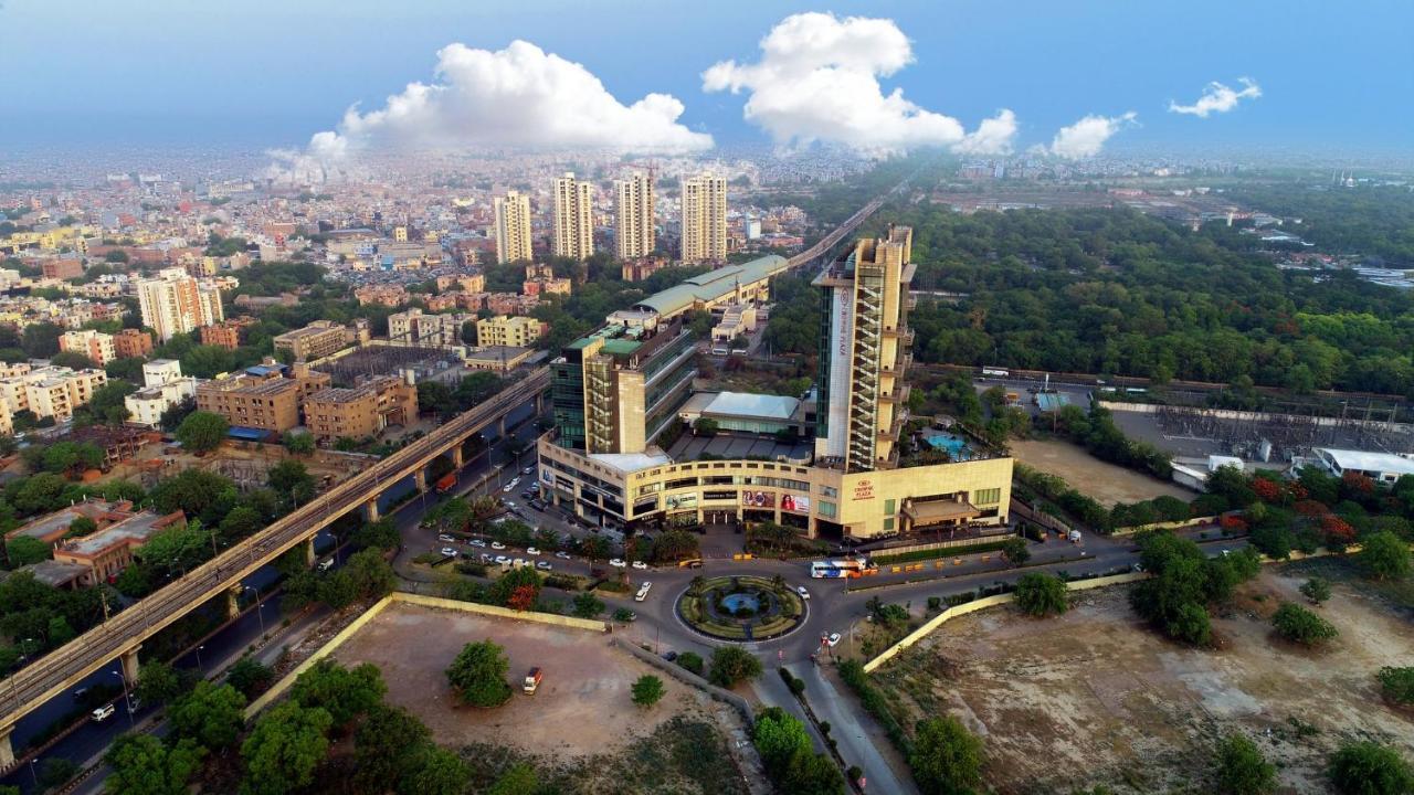 Crowne Plaza New Delhi Rohini By Ihg Hotel Ngoại thất bức ảnh