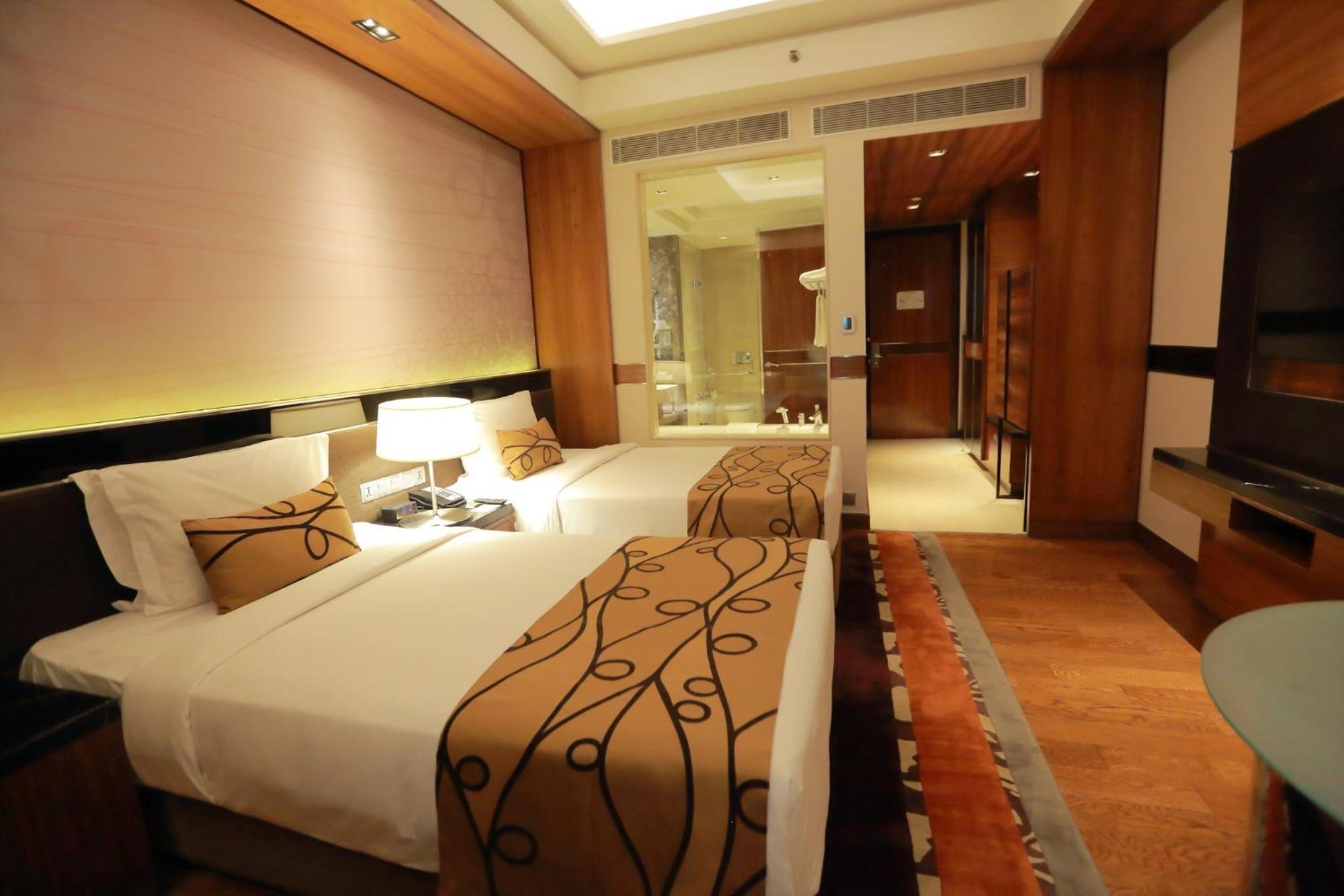 Crowne Plaza New Delhi Rohini By Ihg Hotel Ngoại thất bức ảnh